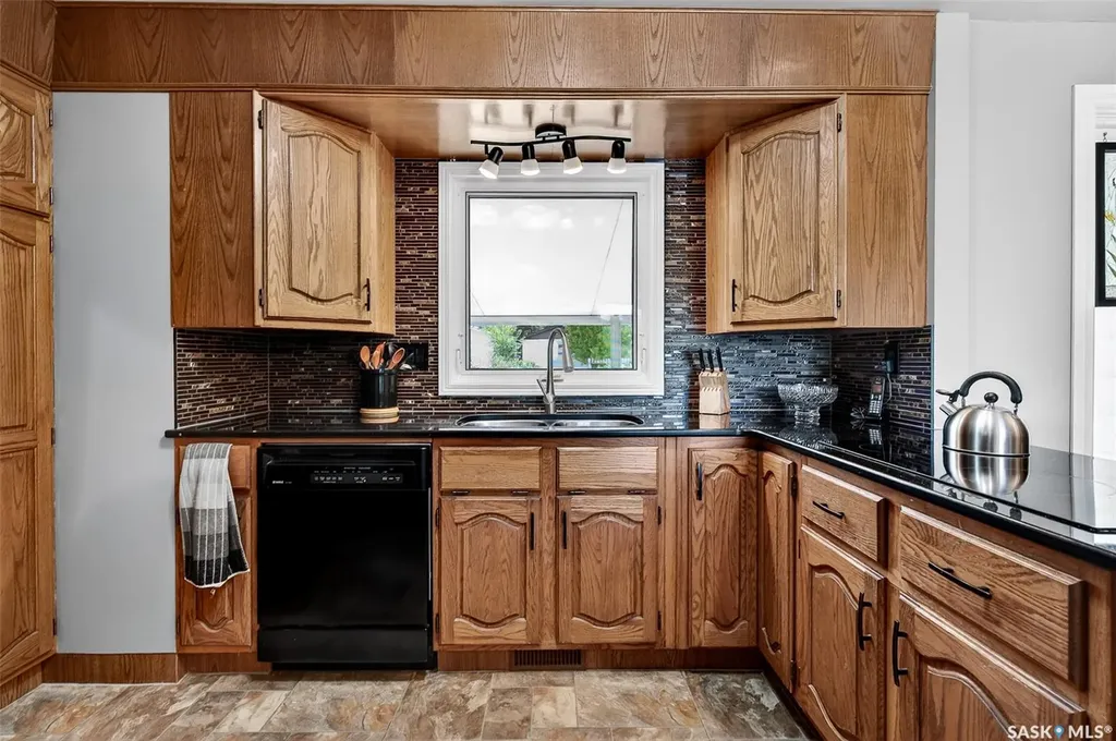 923 Laurier Street Moose Jaw SK S6H 2W5