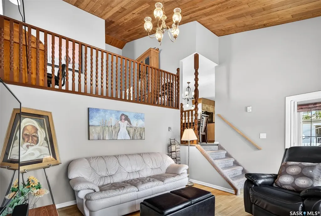 923 Laurier Street Moose Jaw SK S6H 2W5