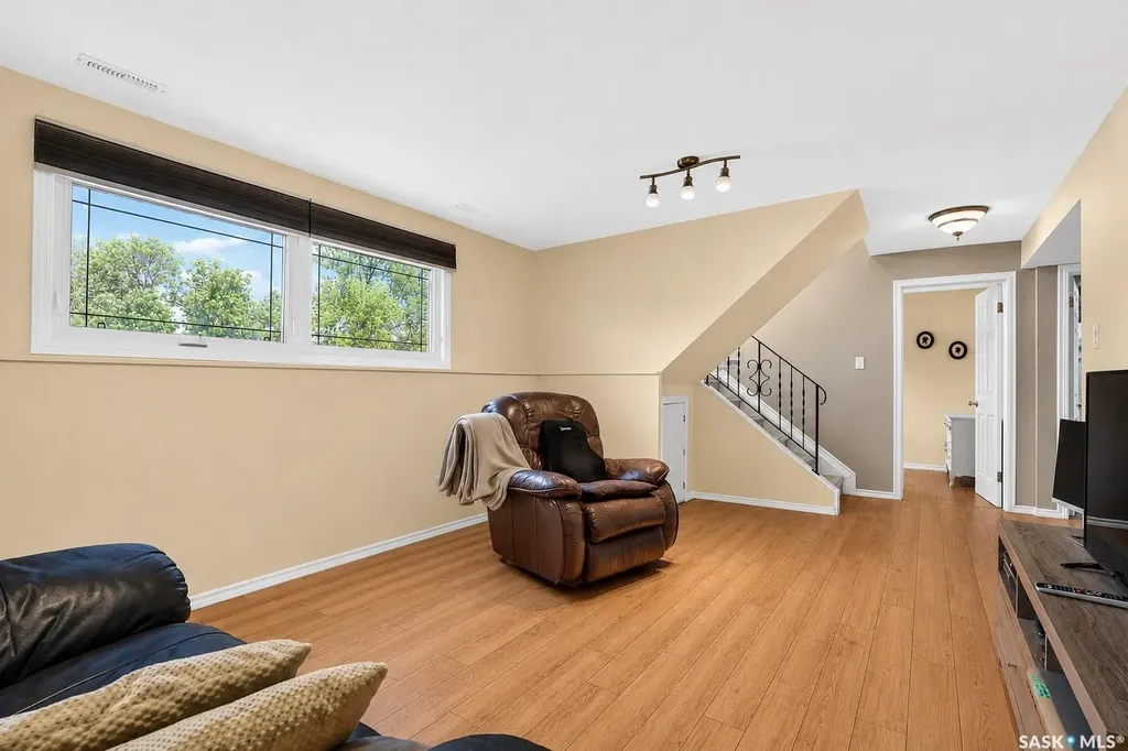 923 Laurier Street Moose Jaw SK S6H 2W5