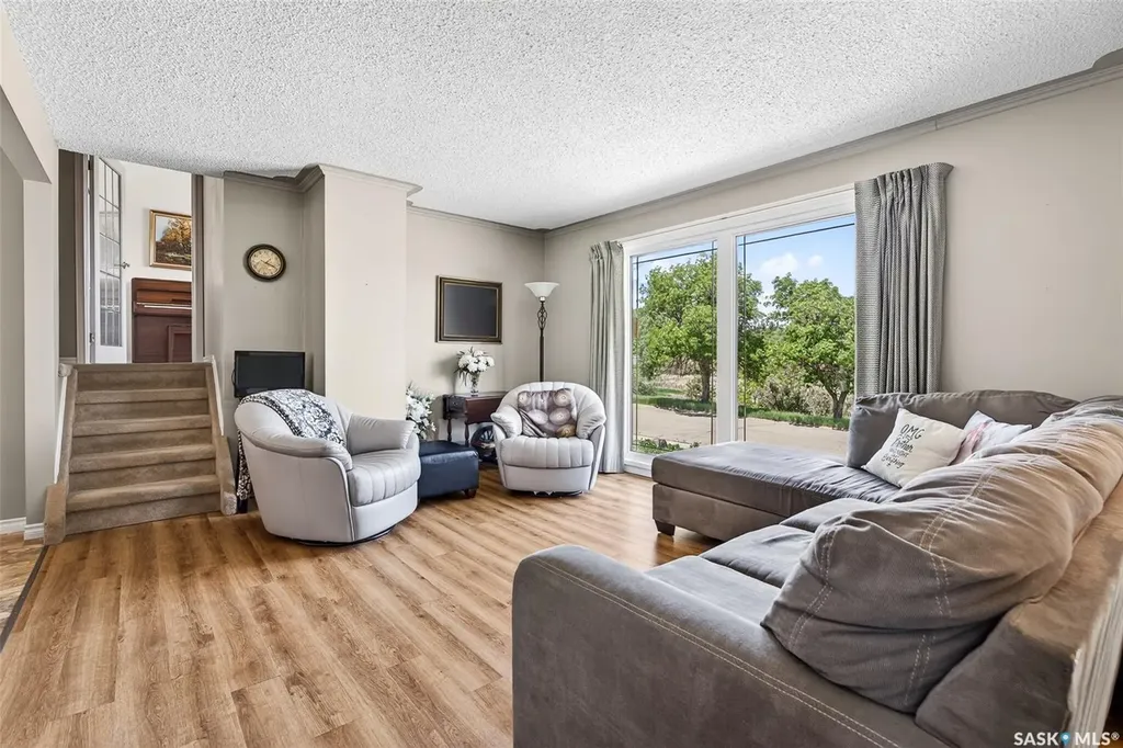 923 Laurier Street Moose Jaw SK S6H 2W5