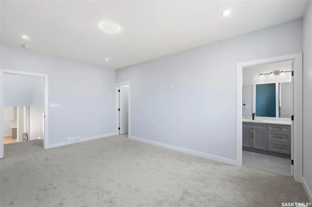 1158 Nightingale Terrace Saskatoon SK S7L 7R5
