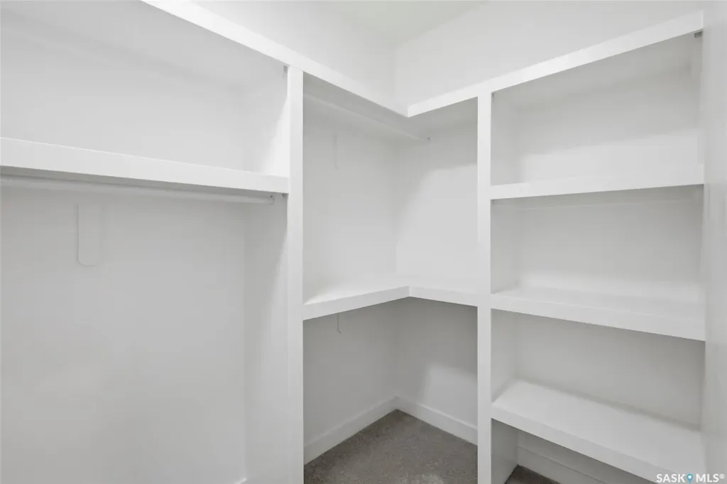 1158 Nightingale Terrace Saskatoon SK S7L 7R5