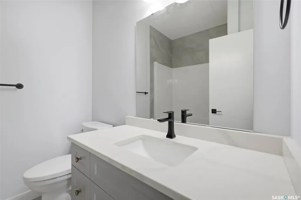1158 Nightingale Terrace Saskatoon SK S7L 7R5