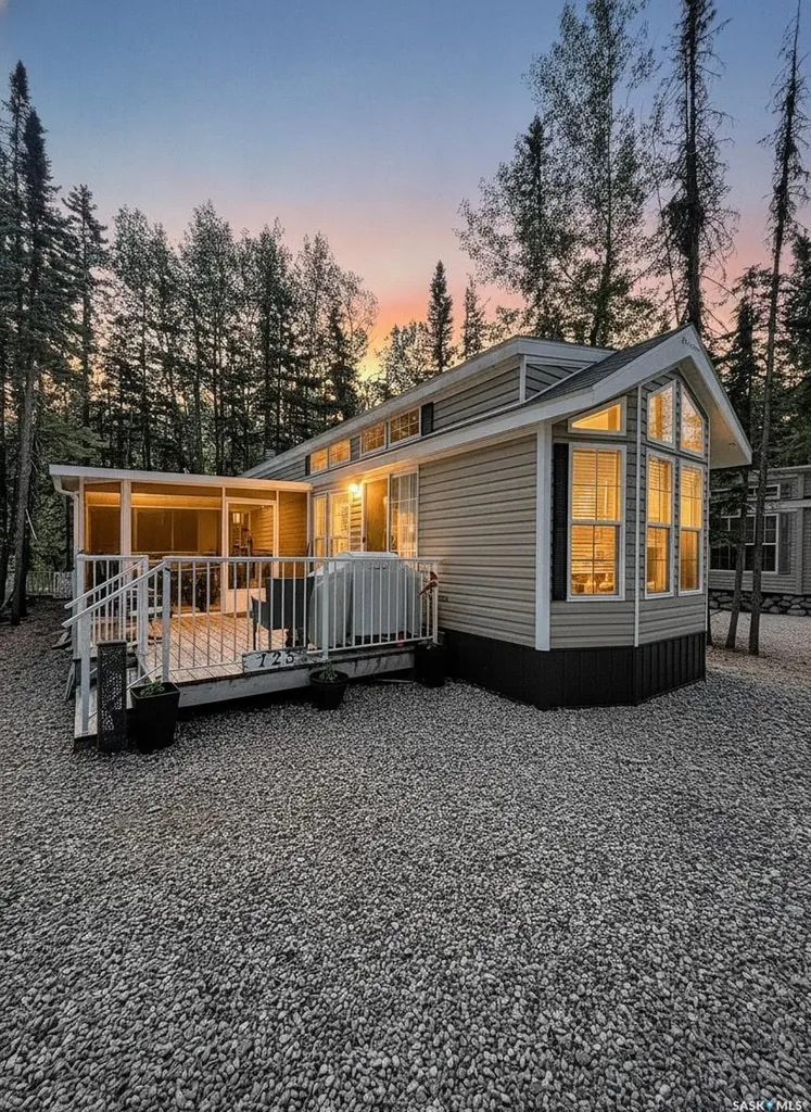 125 Cardinal Crescent Candle Lake SK S0J 3E0
