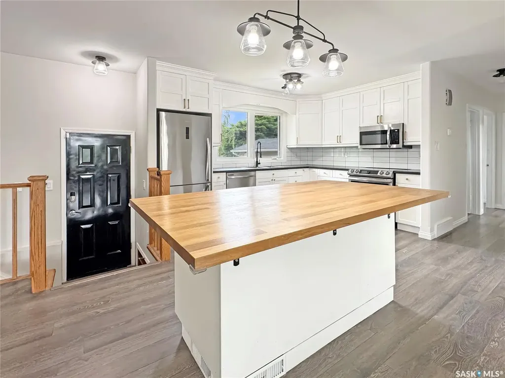 1661 91st Street North Battleford SK S9A 0A3