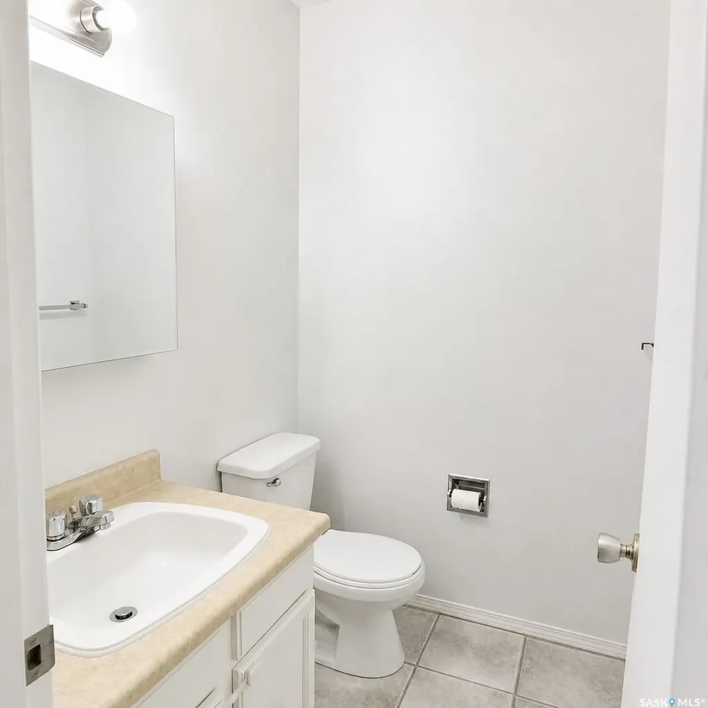 106 Caldwell Crescent Saskatoon SK S7M 5E2