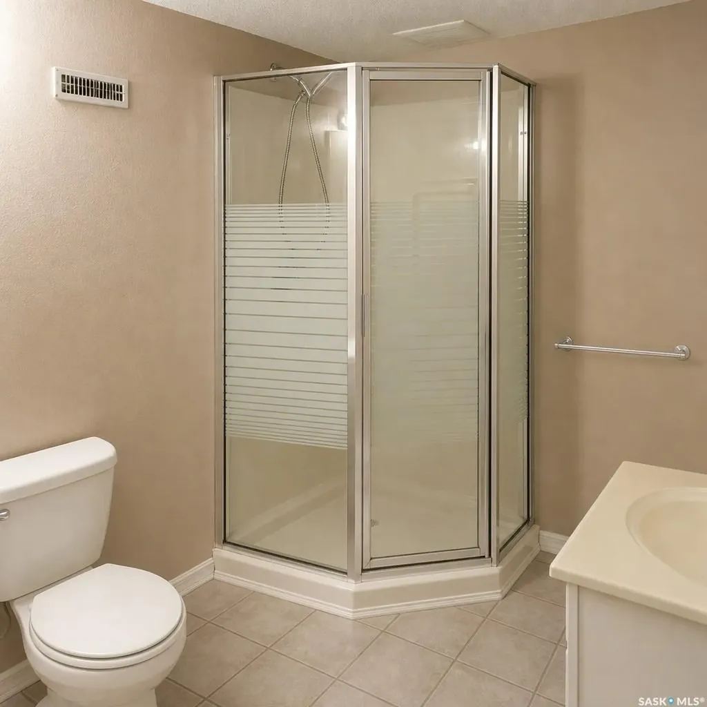 106 Caldwell Crescent Saskatoon SK S7M 5E2