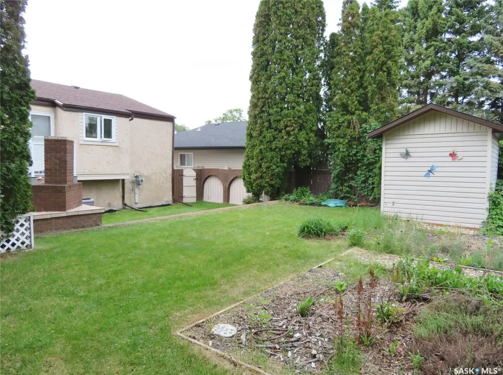 106 Caldwell Crescent Saskatoon SK S7M 5E2