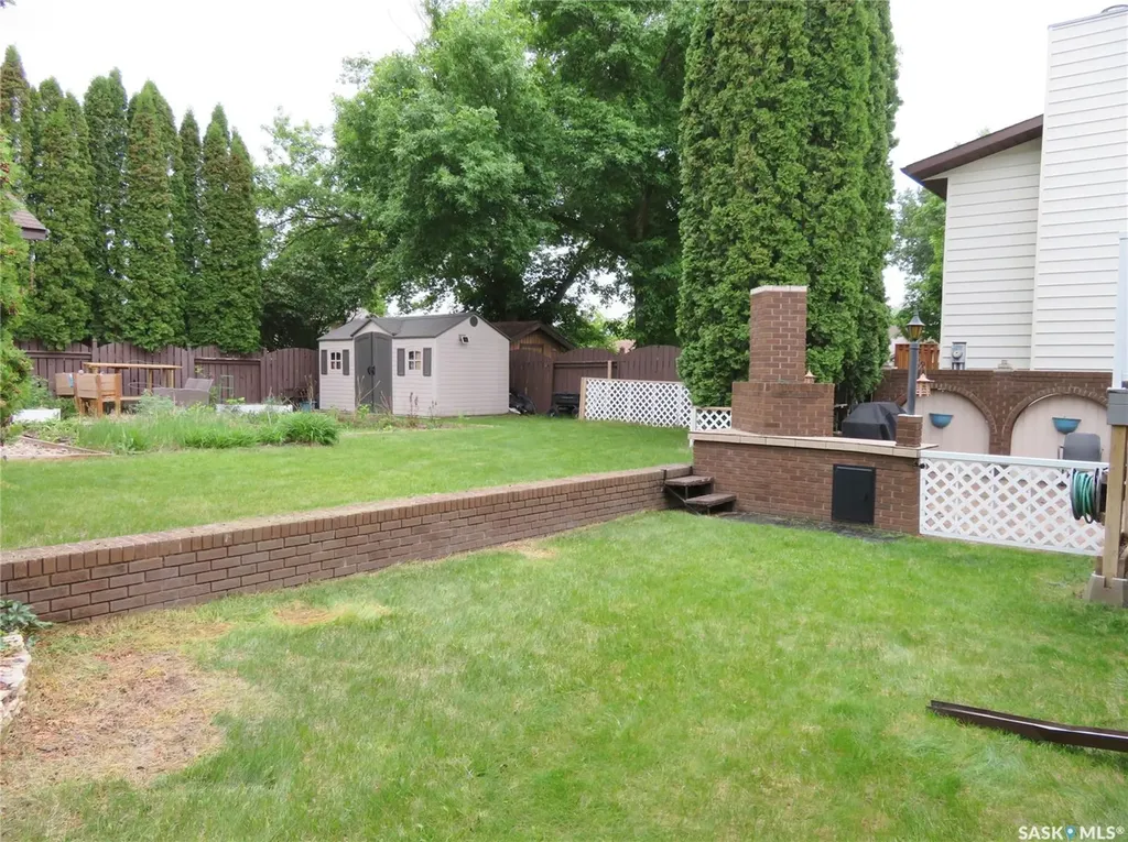 106 Caldwell Crescent Saskatoon SK S7M 5E2