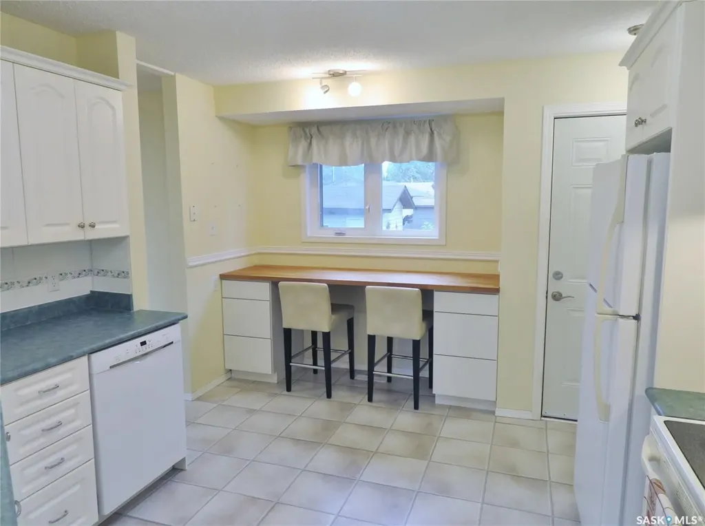106 Caldwell Crescent Saskatoon SK S7M 5E2