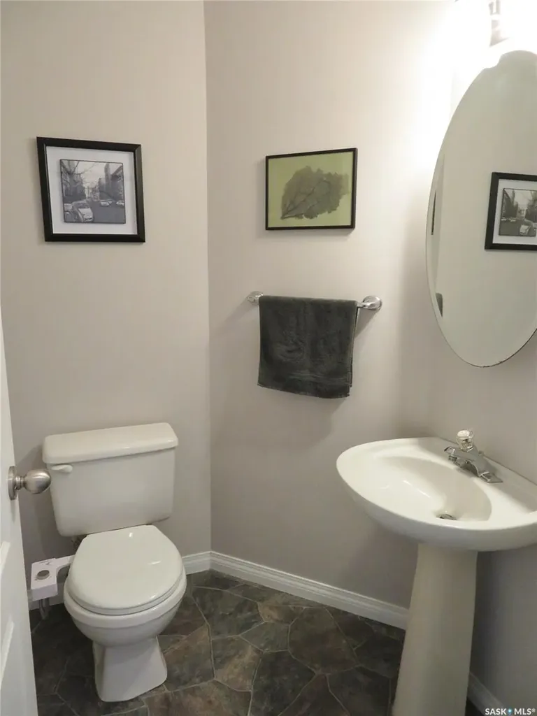 138 Lavalee Place Saskatoon SK S7J 5K7