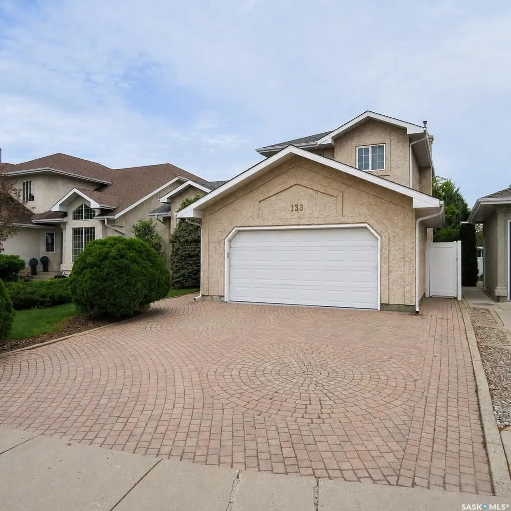 138 Lavalee Place Saskatoon SK S7J 5K7