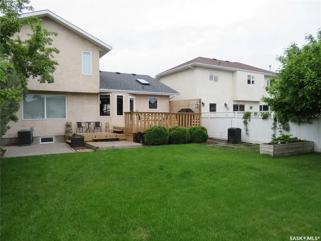 138 Lavalee Place Saskatoon SK S7J 5K7