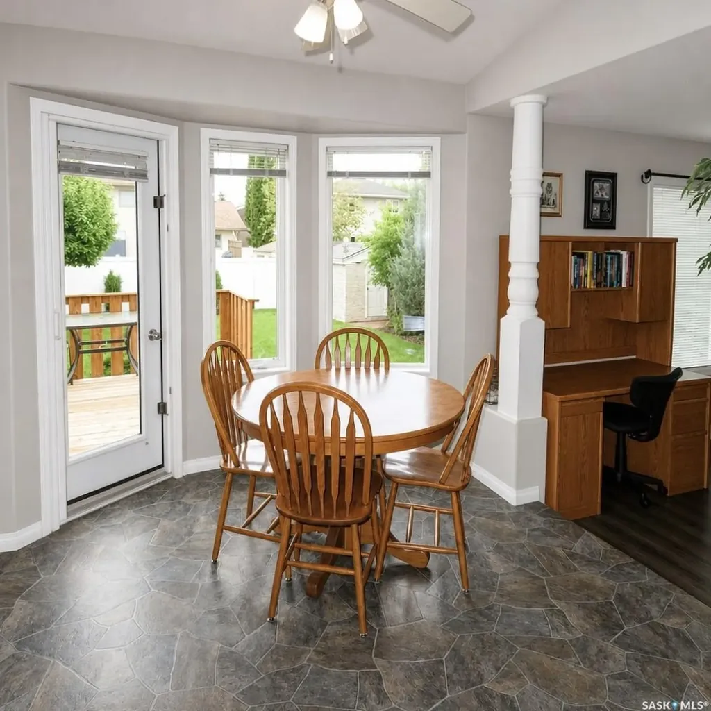 138 Lavalee Place Saskatoon SK S7J 5K7