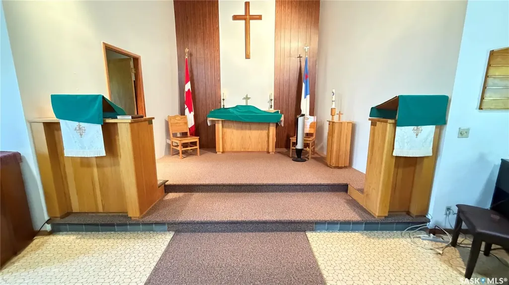 501 Harder Street Maple Creek SK S0N 1N0