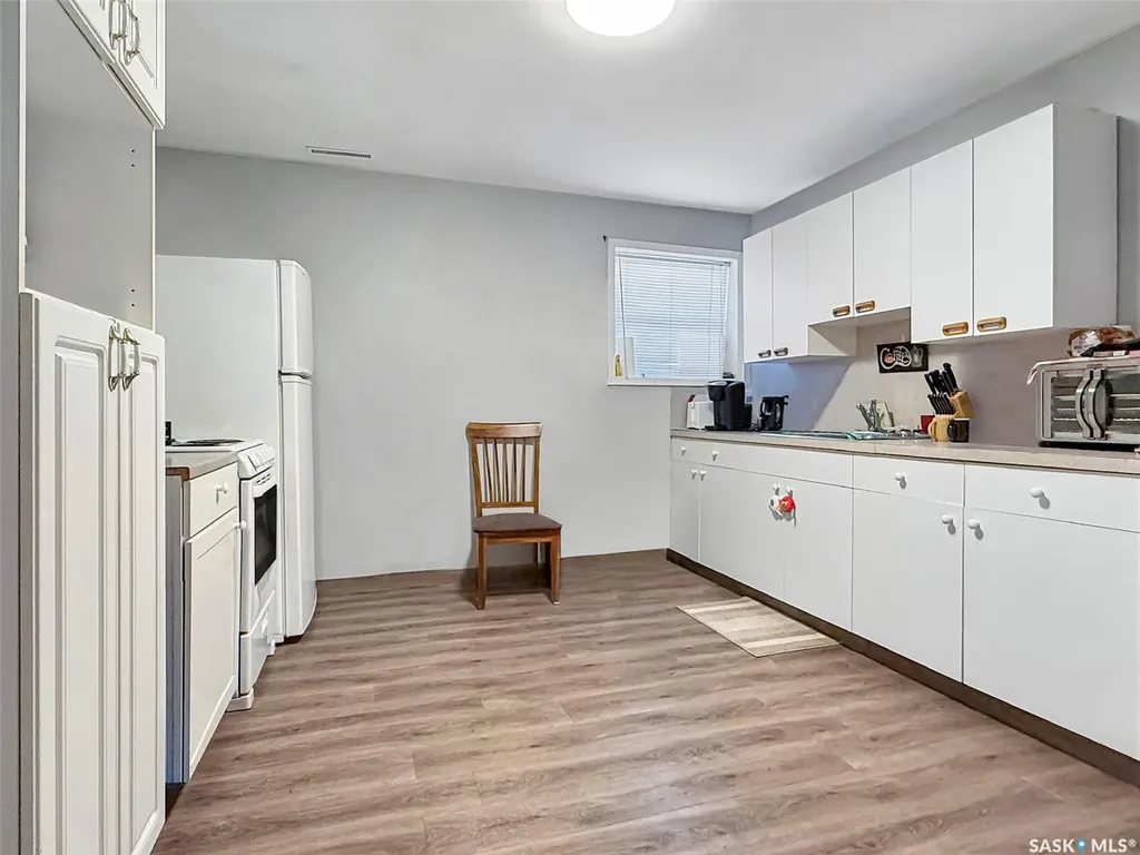 168 2nd Avenue SE Swift Current SK S9H 3H9