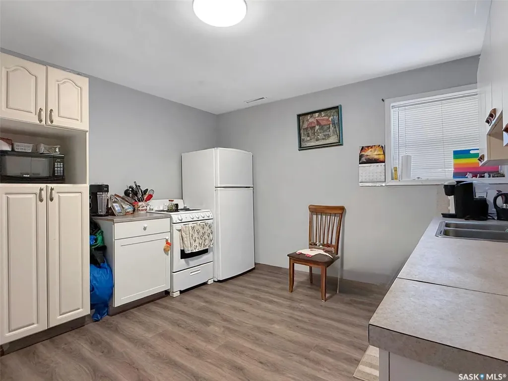168 2nd Avenue SE Swift Current SK S9H 3H9