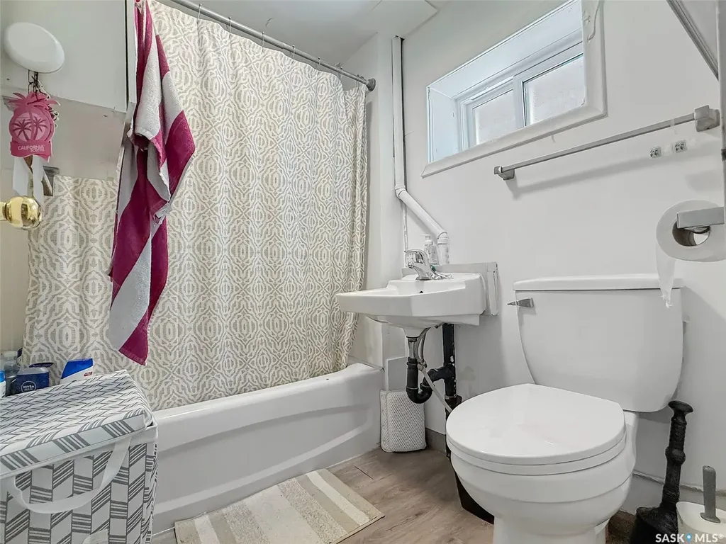 168 2nd Avenue SE Swift Current SK S9H 3H9