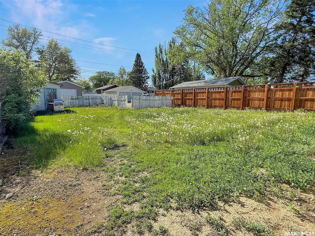 168 2nd Avenue SE Swift Current SK S9H 3H9