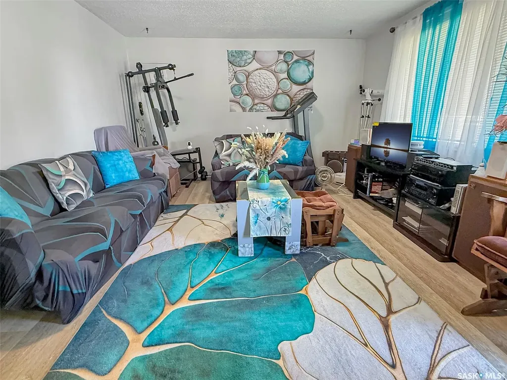 168 2nd Avenue SE Swift Current SK S9H 3H9