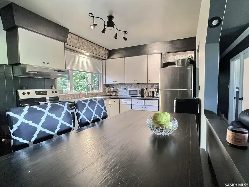 211 Duncan Road Estevan SK S4A 0A3