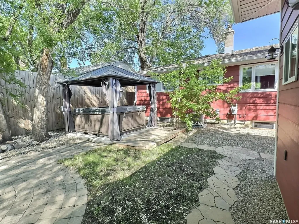 211 Duncan Road Estevan SK S4A 0A3