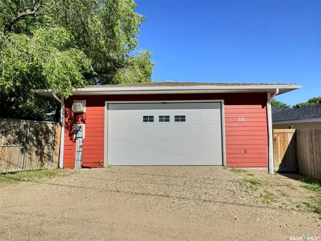 211 Duncan Road Estevan SK S4A 0A3