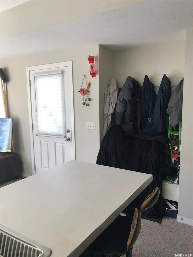 5625 Aerodrome Road Regina SK S4W 0M3