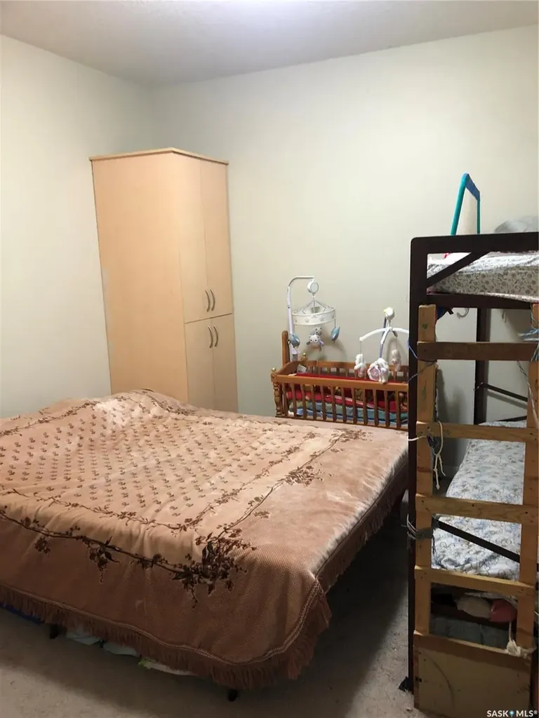 5625 Aerodrome Road Regina SK S4W 0M3