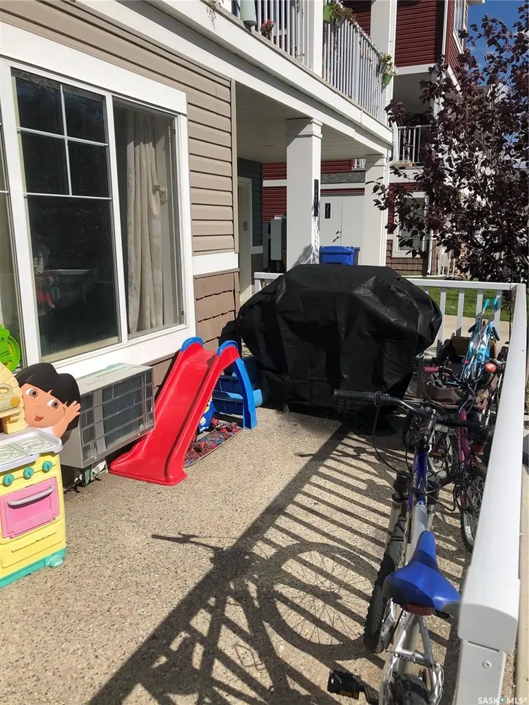 5625 Aerodrome Road Regina SK S4W 0M3