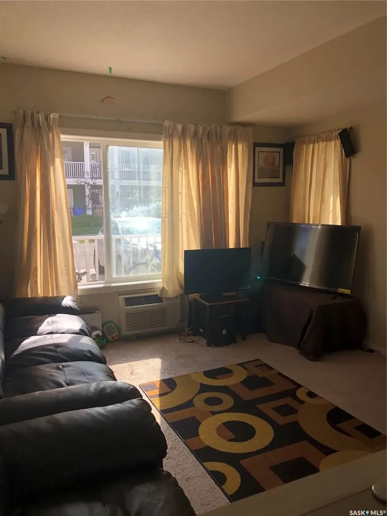 5625 Aerodrome Road Regina SK S4W 0M3
