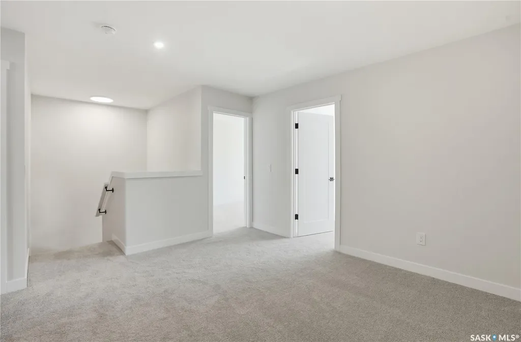 155 Mcfaull Way Saskatoon SK S7V 1Z9