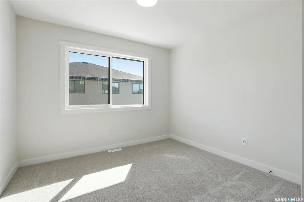 155 Mcfaull Way Saskatoon SK S7V 1Z9
