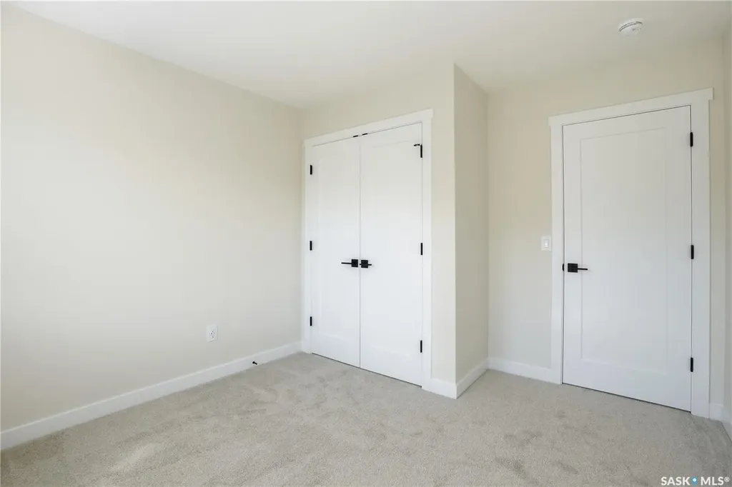 155 Mcfaull Way Saskatoon SK S7V 1Z9