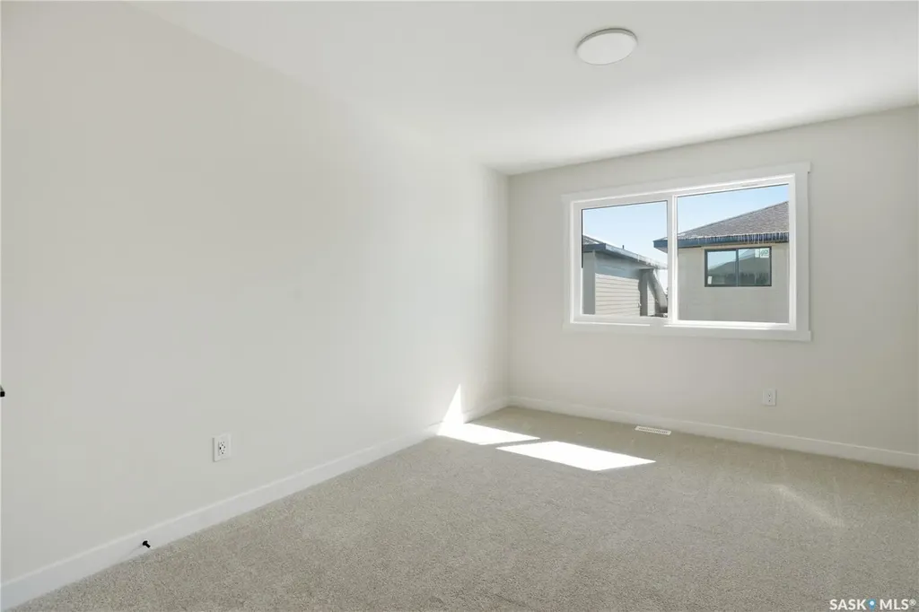 155 Mcfaull Way Saskatoon SK S7V 1Z9