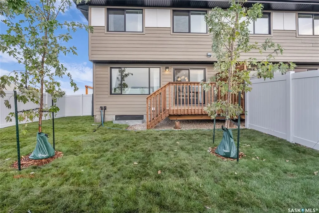 155 Mcfaull Way Saskatoon SK S7V 1Z9