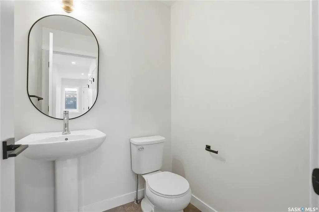 155 Mcfaull Way Saskatoon SK S7V 1Z9