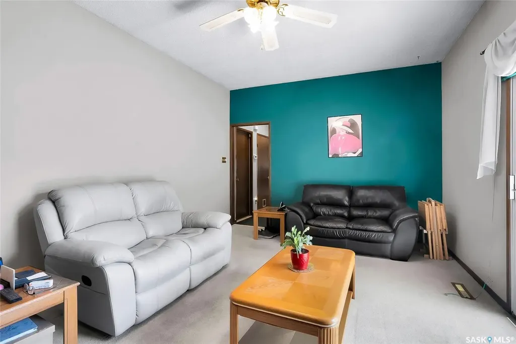 2 Cambridge Crescent Saskatoon SK S7H 3P8