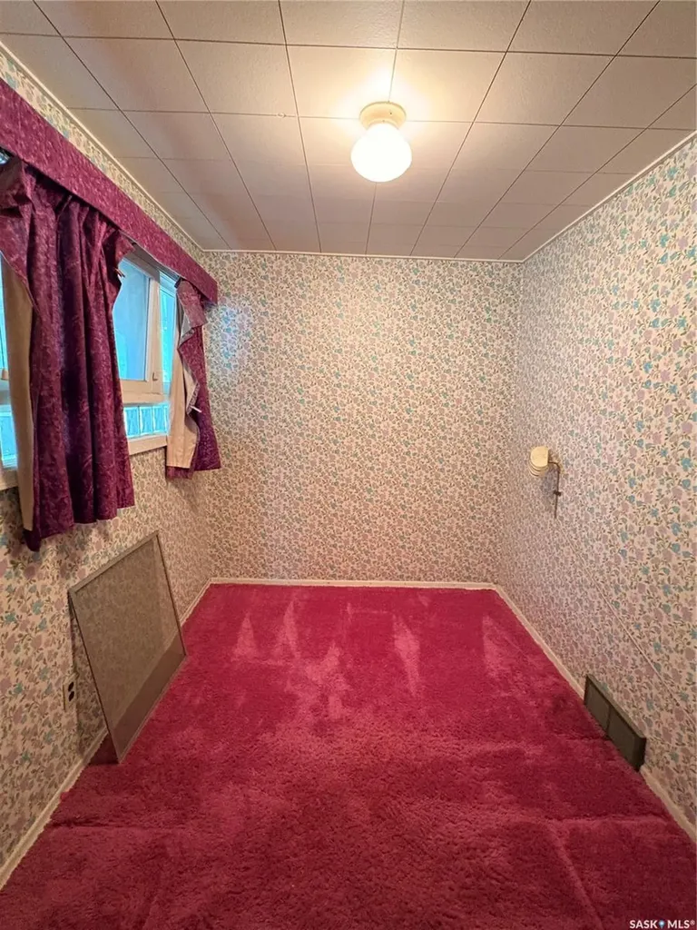 58 Lillooet Street W Moose Jaw SK S6H 4Y5