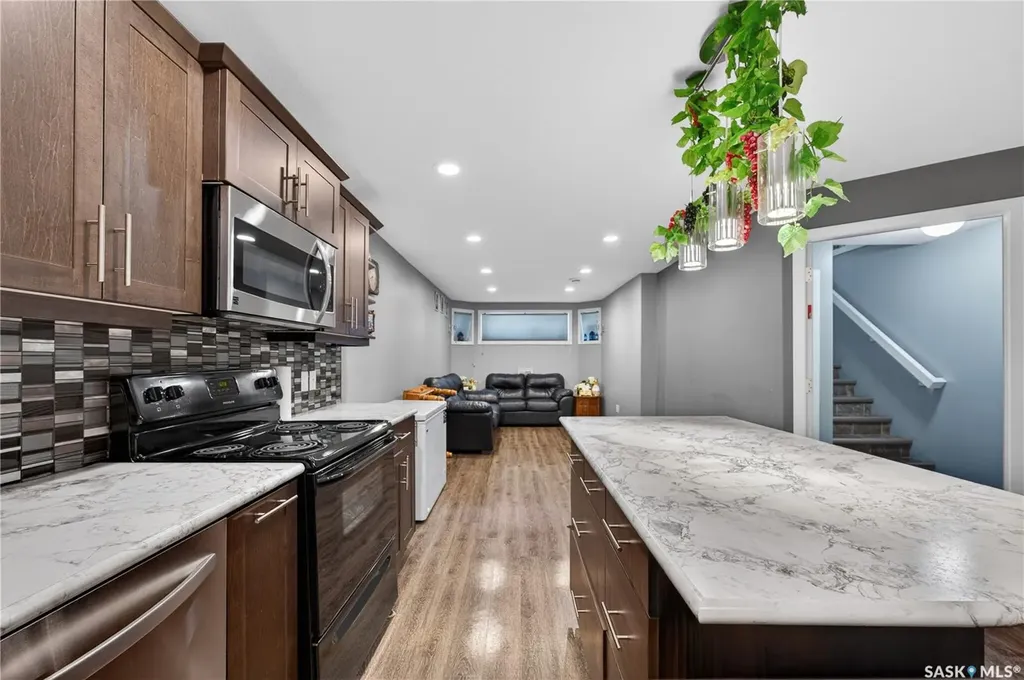 5306 Universal Crescent Regina SK S4W 0K7