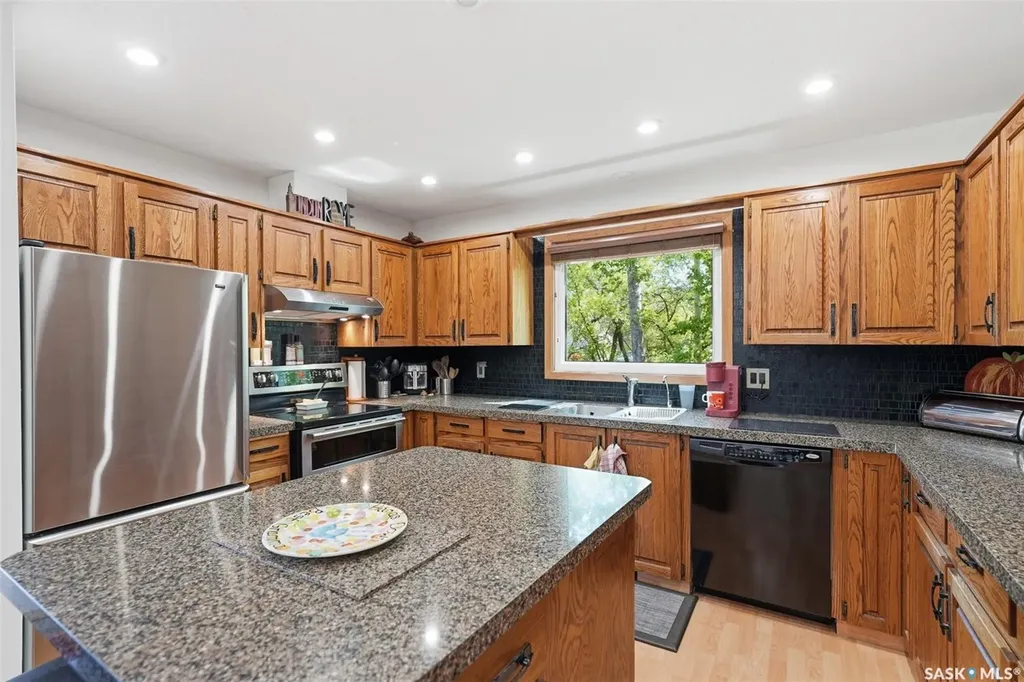 515 3rd Avenue Jansen SK S0K 2B0