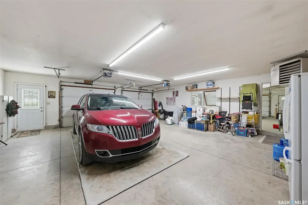 515 3rd Avenue Jansen SK S0K 2B0