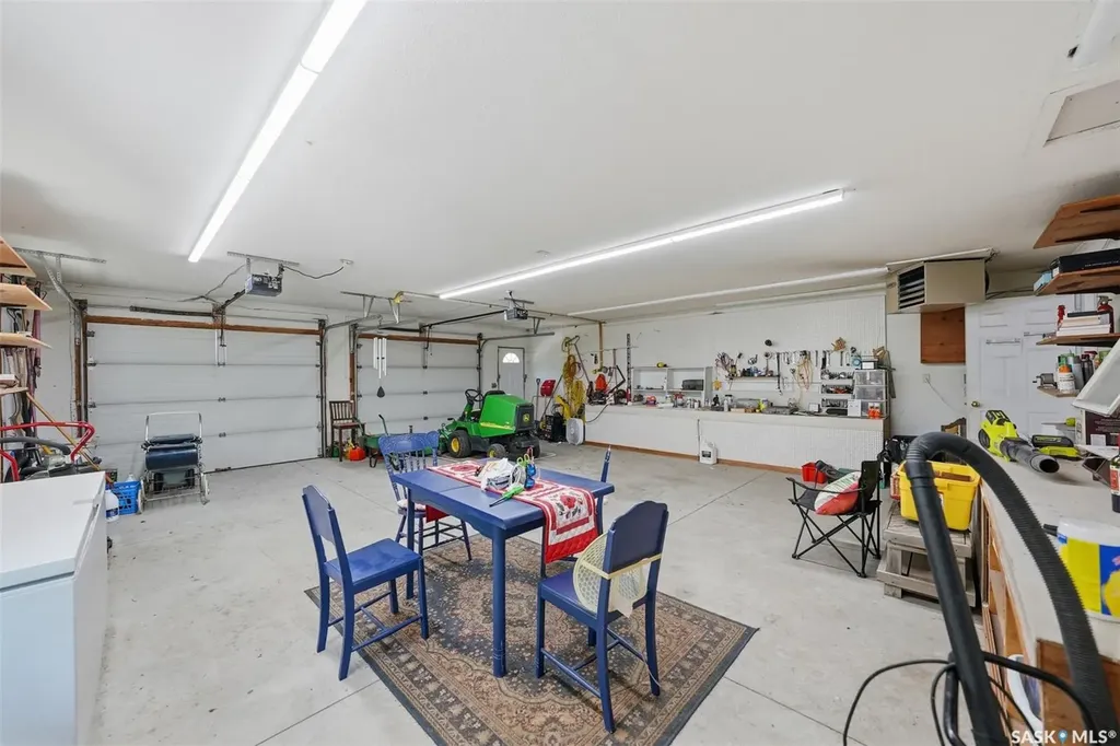 515 3rd Avenue Jansen SK S0K 2B0