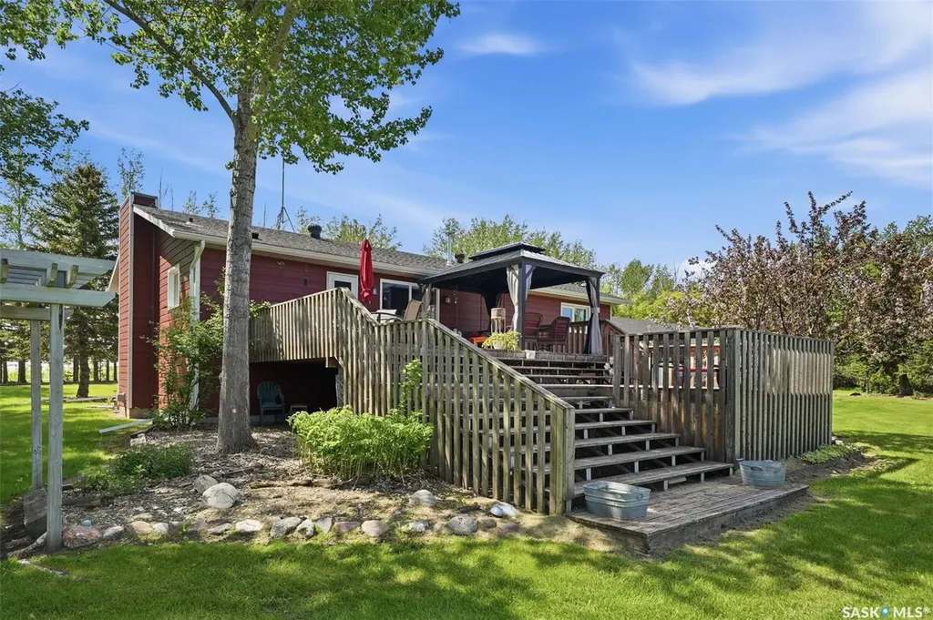 515 3rd Avenue Jansen SK S0K 2B0