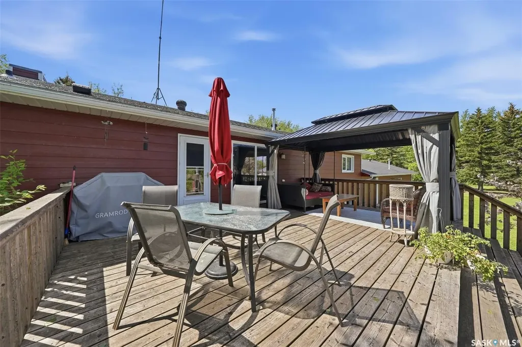 515 3rd Avenue Jansen SK S0K 2B0