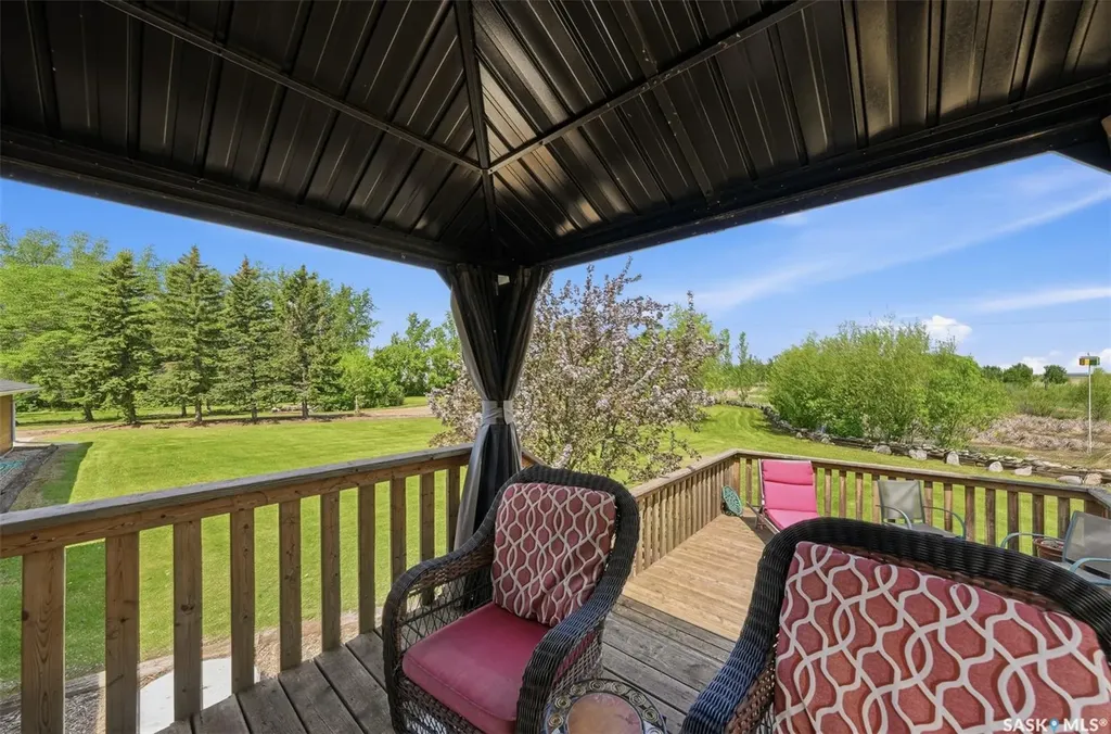 515 3rd Avenue Jansen SK S0K 2B0