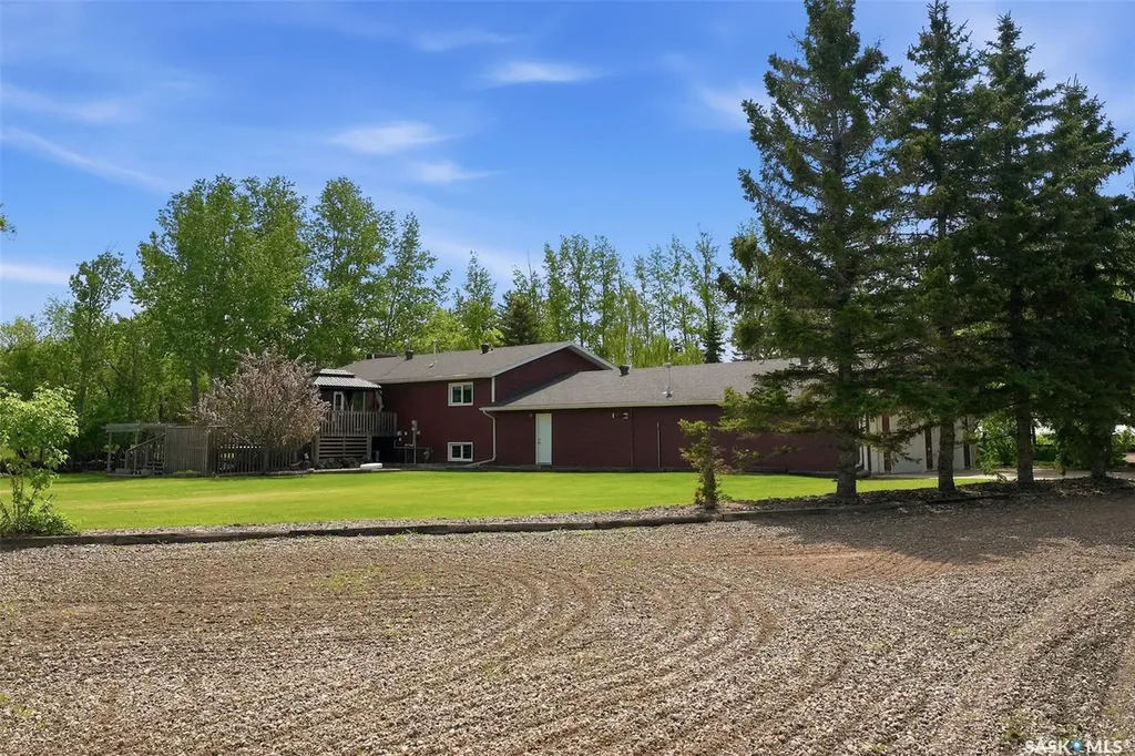 515 3rd Avenue Jansen SK S0K 2B0