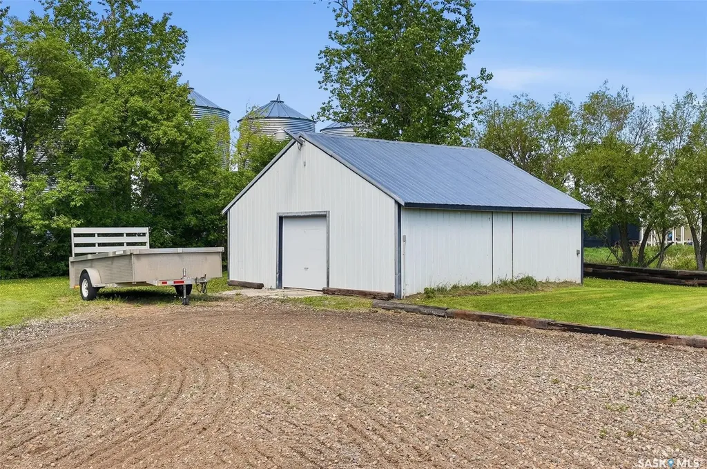 515 3rd Avenue Jansen SK S0K 2B0