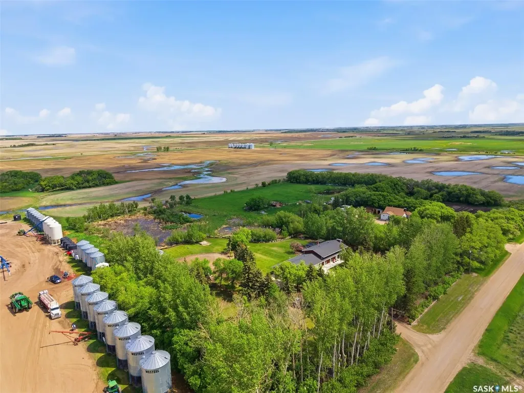 515 3rd Avenue Jansen SK S0K 2B0