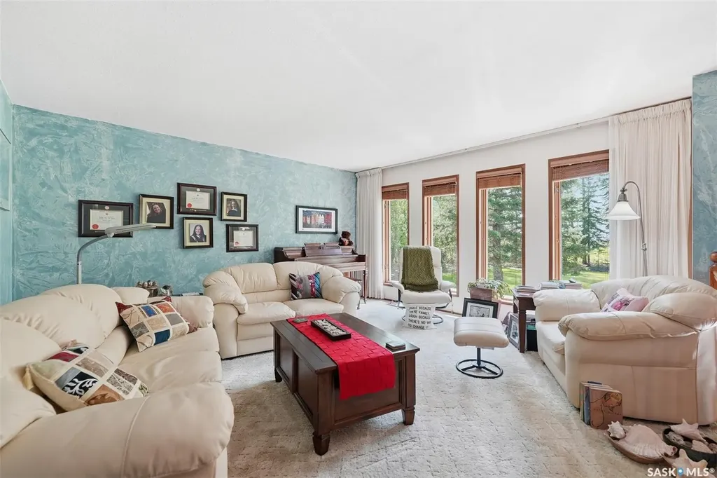 515 3rd Avenue Jansen SK S0K 2B0